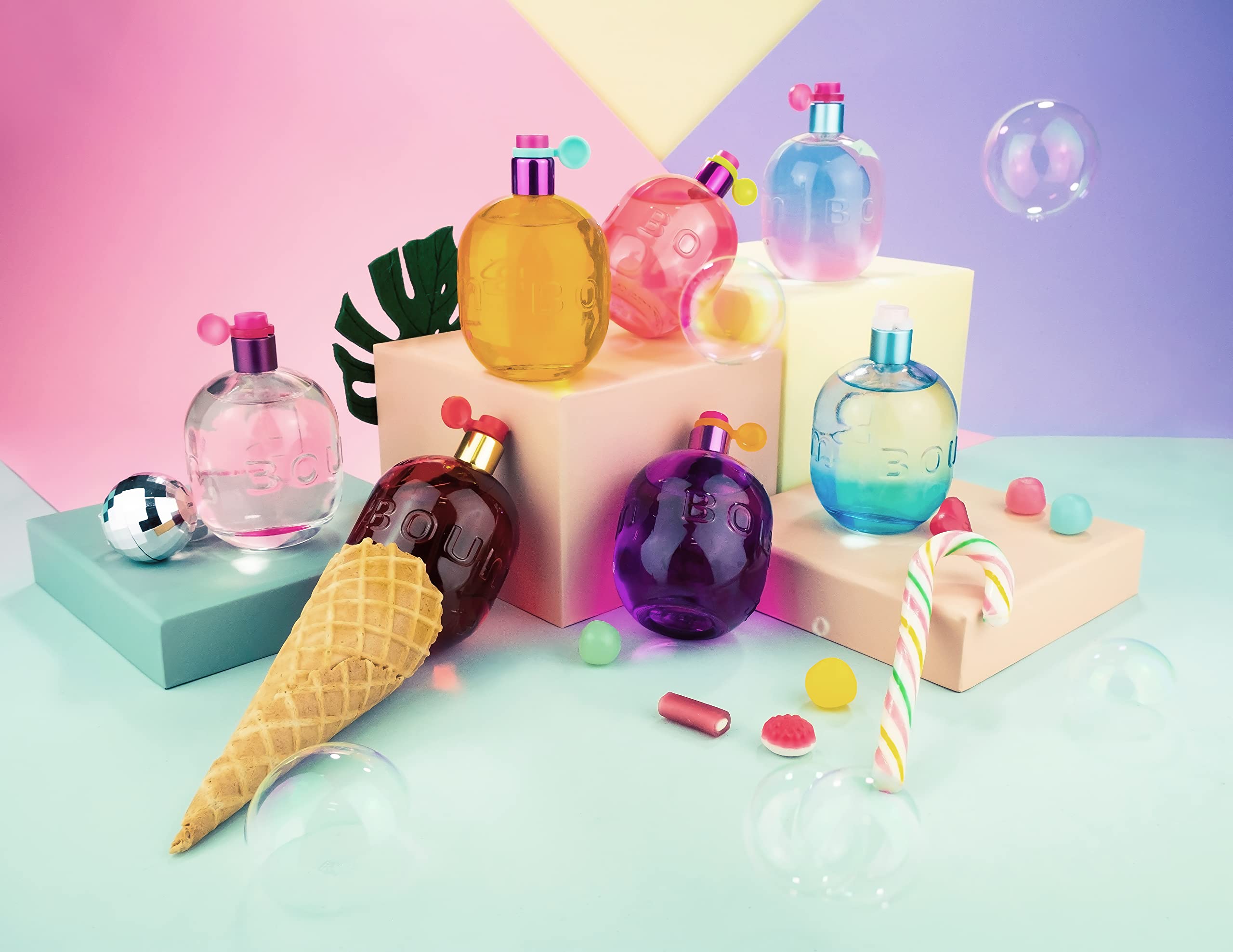 Jeanne Arthes Boum Vanille application on pulse points for lasting scent