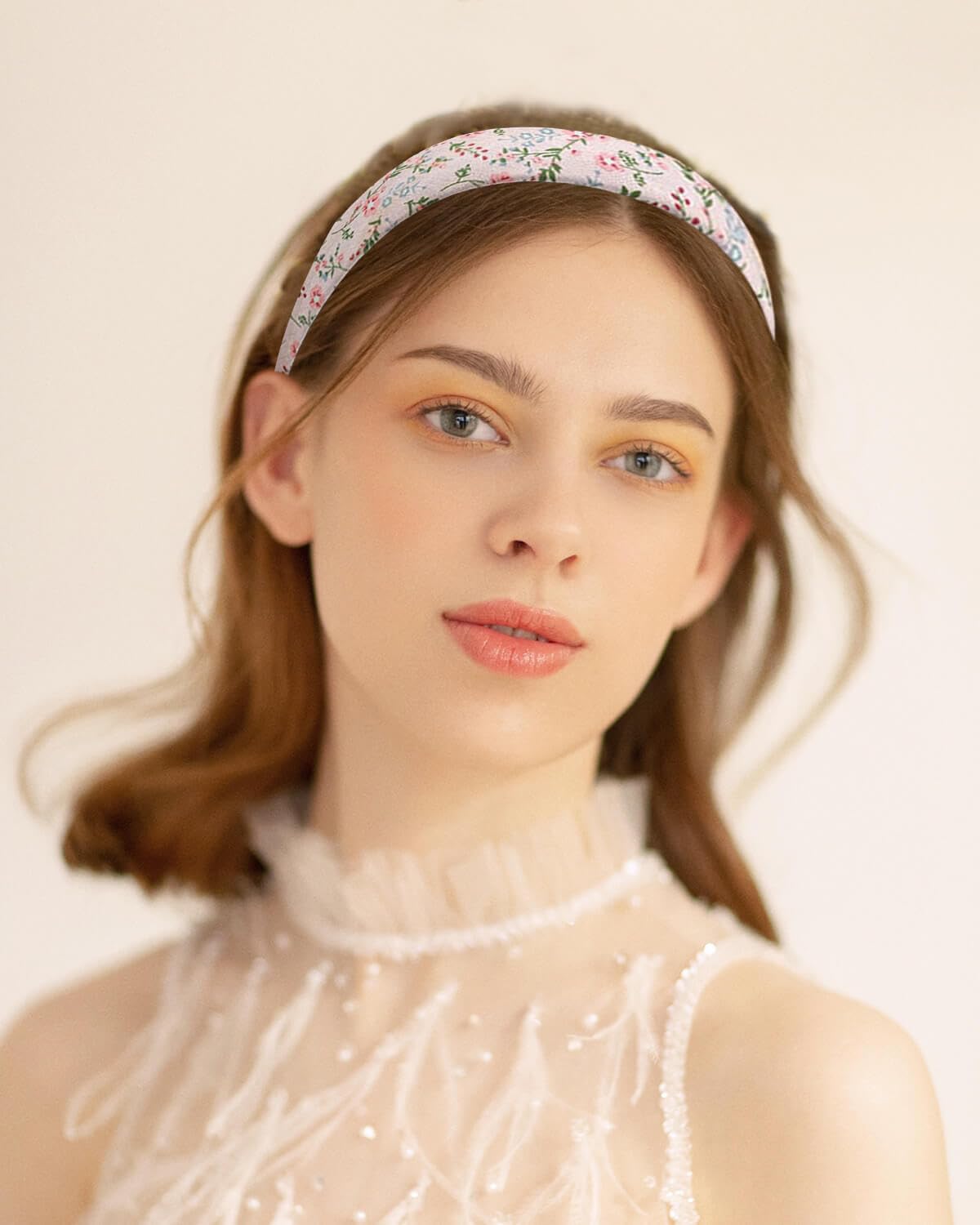 Diadema JELIEE ancha rosa, ajuste cómodo para cabello.
