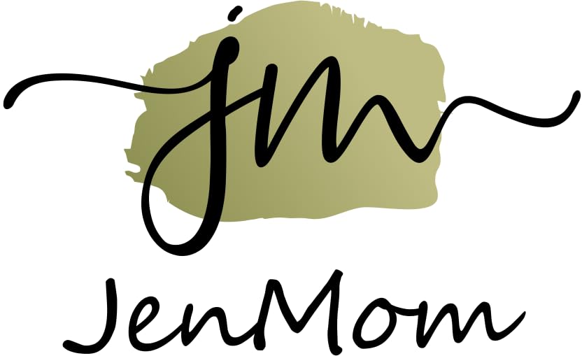 JenMom travel-use scene demonstrates compact wipes for gym or hotel stays.