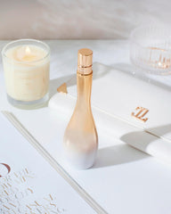 Jennifer Lopez Enduring Glow bottle cap suggests premium packaging and secure spray.