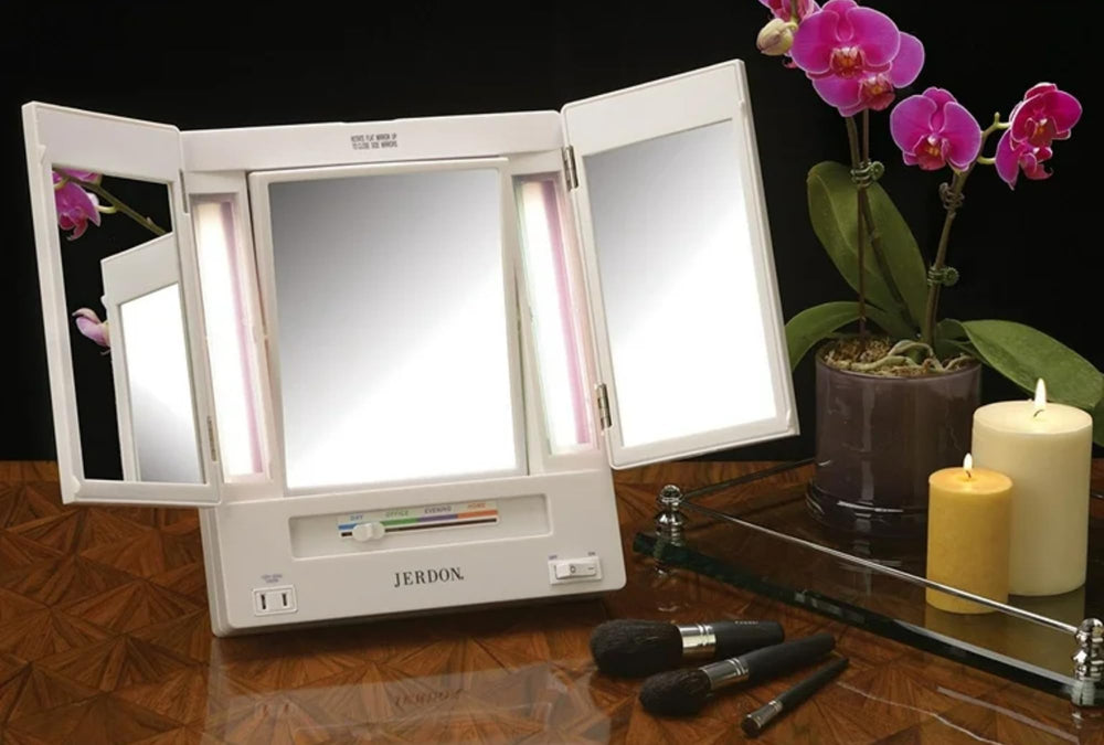JERDON 5X magnification makeup mirror for close grooming tasks.