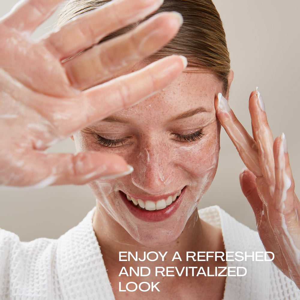 JESS BEAUTY Face Reset Cleanser night routine moment promotes a calm, thorough cleanse.