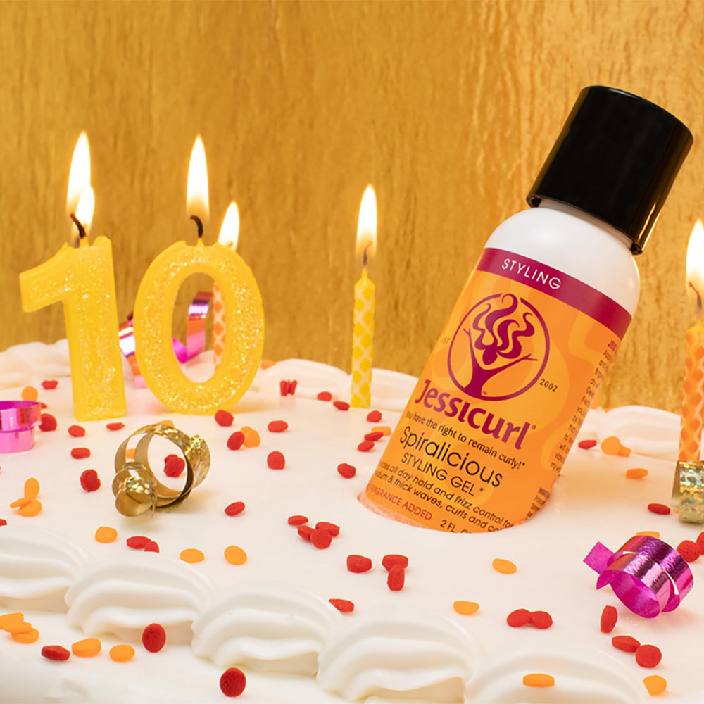 Jessicurl Spiralicious Gel provides frizz control and lasting hold for smooth curls.