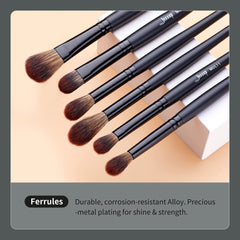 Jessup eye brushes set eyeshadow blending brush closeup, seamless color blending.