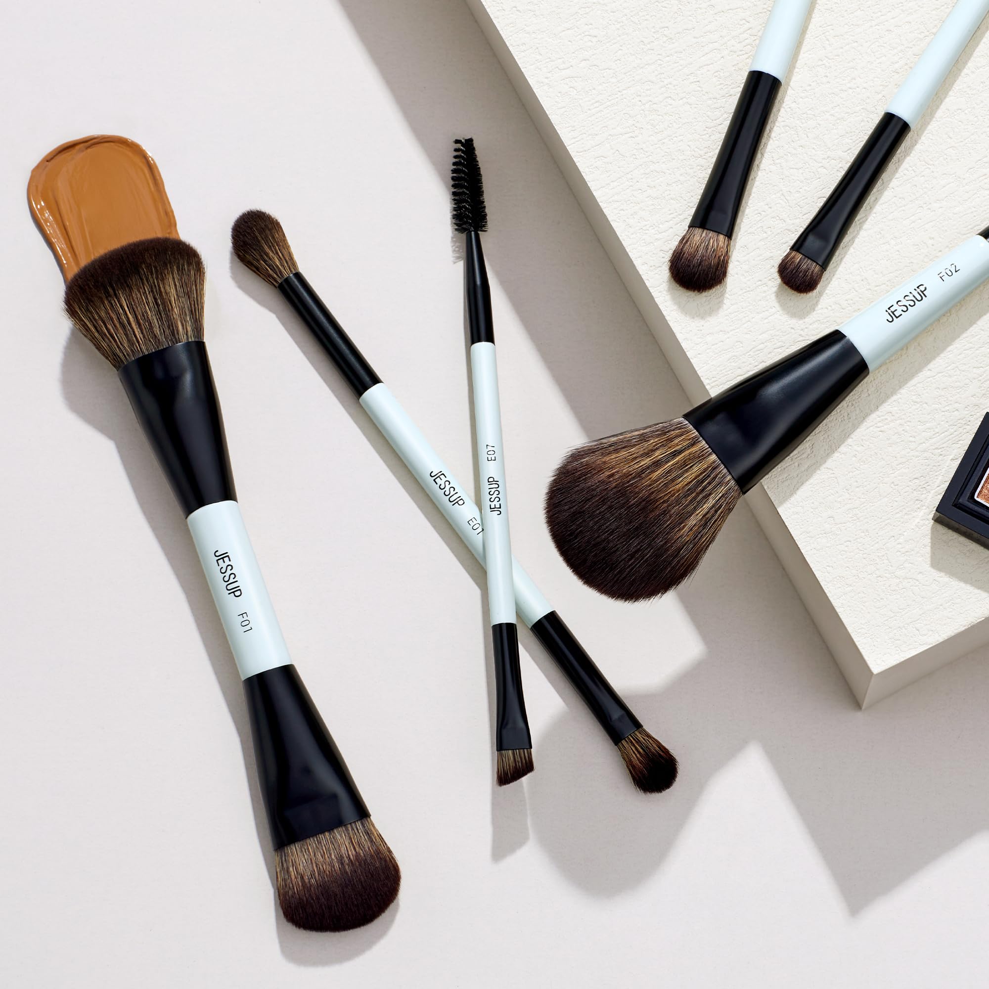 Jessup odor-free craftsmanship ensures clean, high-quality makeup tools
