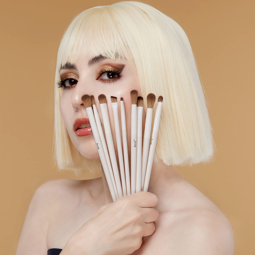 Jessup highlight brush closeup for subtle glow