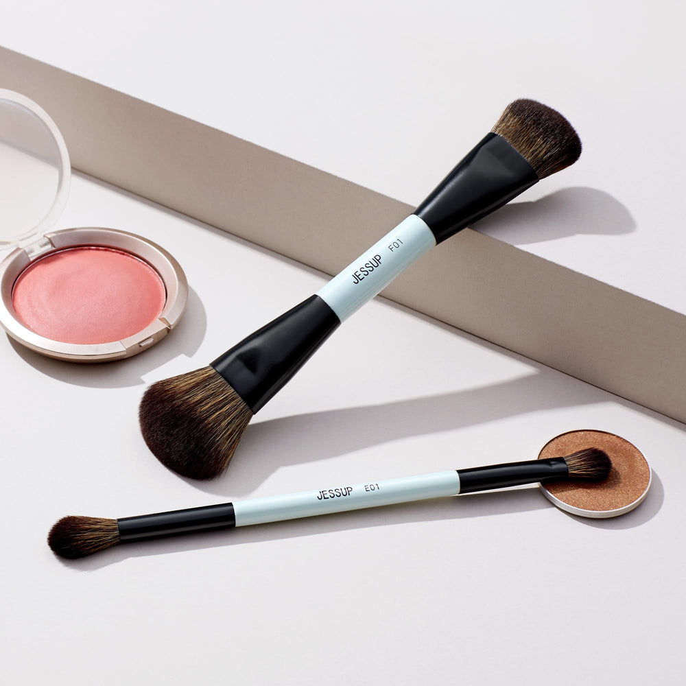 Jessup travel-friendly brush kit ideal for on-the-go touch-ups