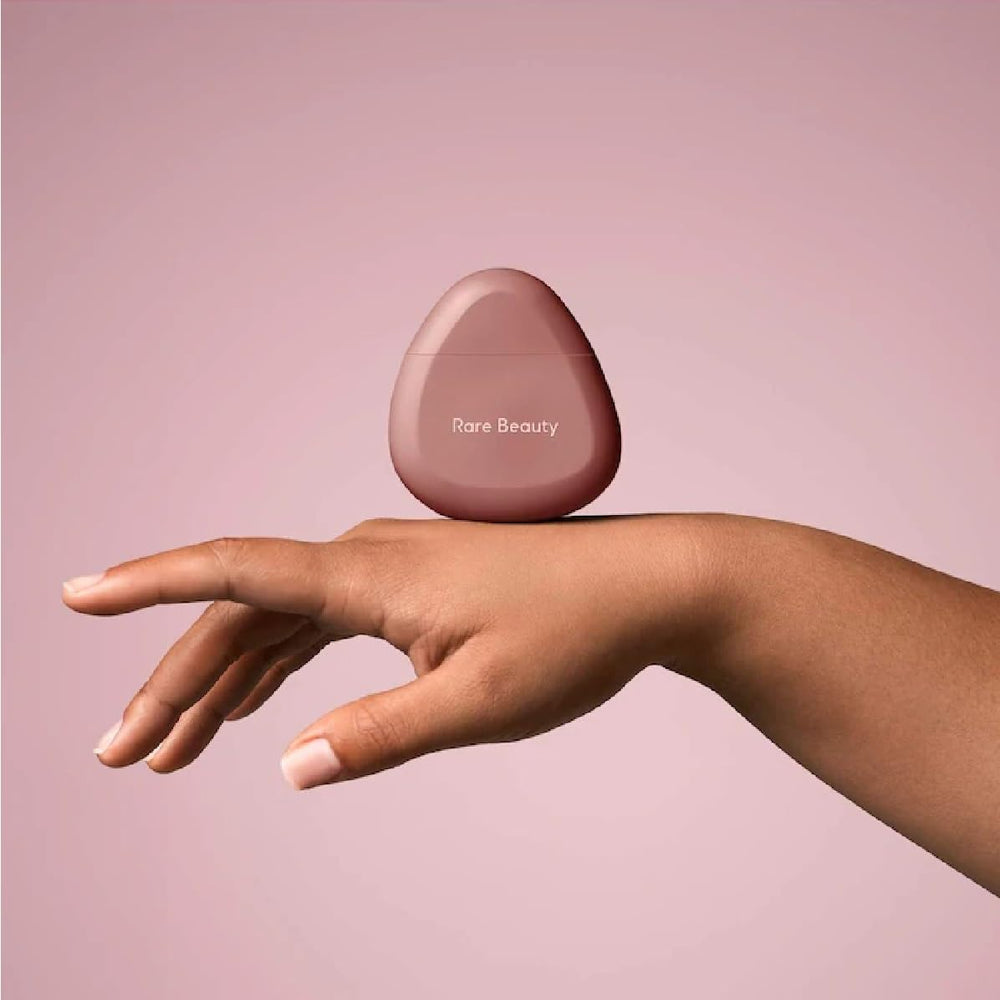 JIGME CALA R.A.R.E daily-use-scene showcasing compact 53 ml tube.