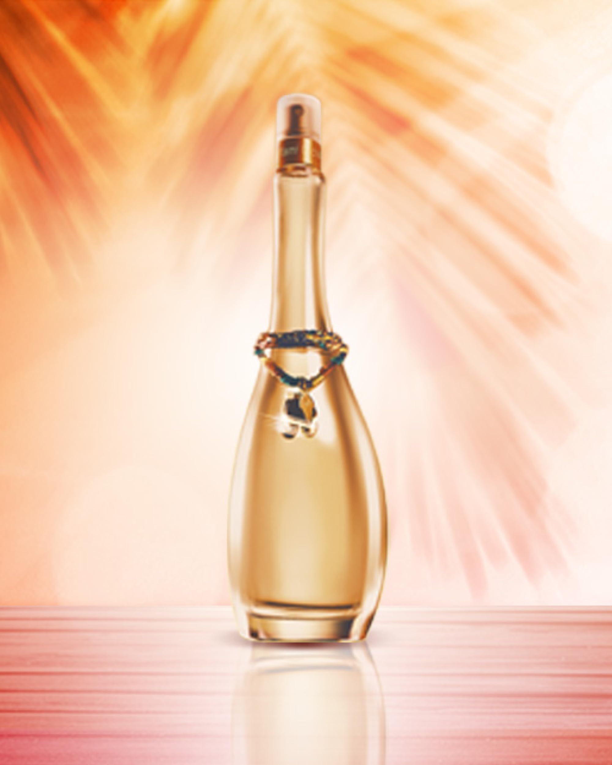 Jennifer Lopez Miami Glow store display captures fragrance appeal and shopper-ready allure.