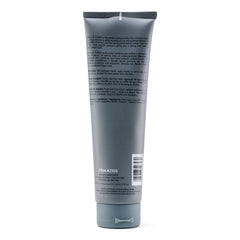 JOHNNY B. Fuddy Strong gel being applied demonstrates quick-dry formula.