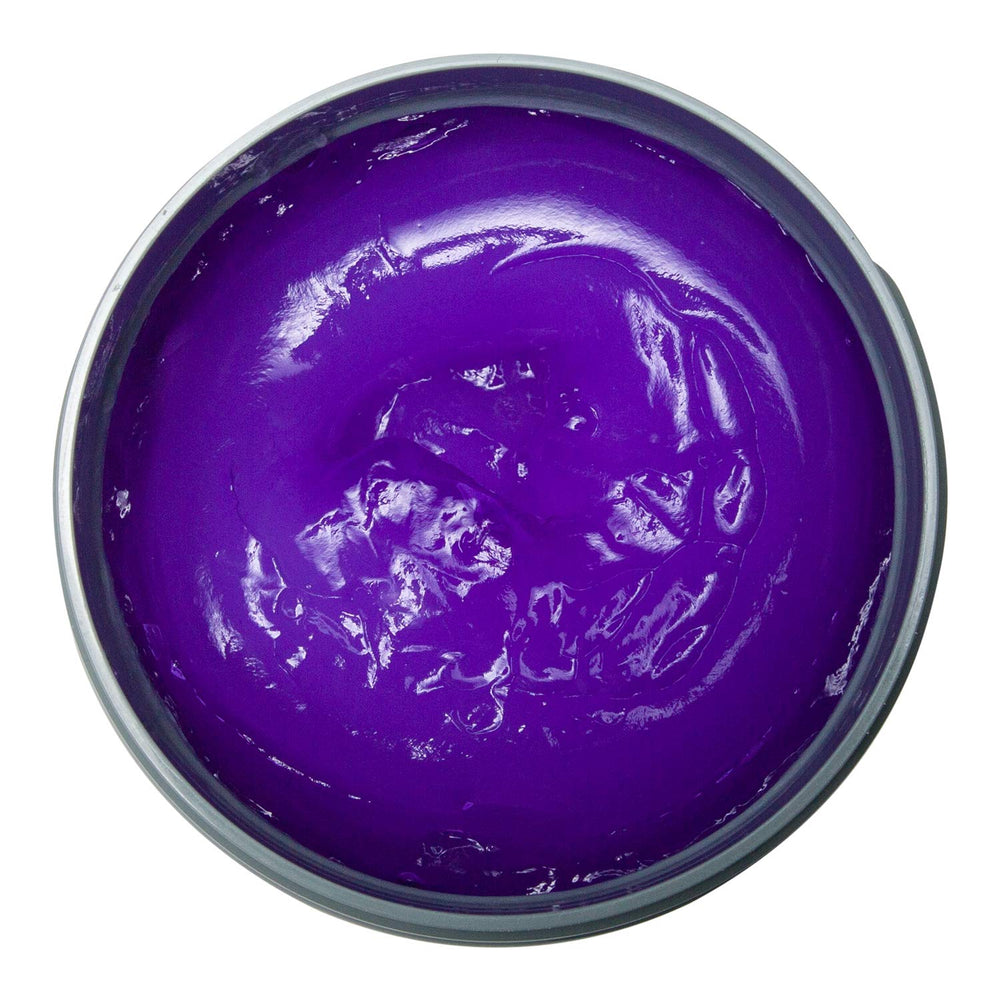 Johnny B King Mode thick gel close-up highlights no-flake, long-lasting hold.
