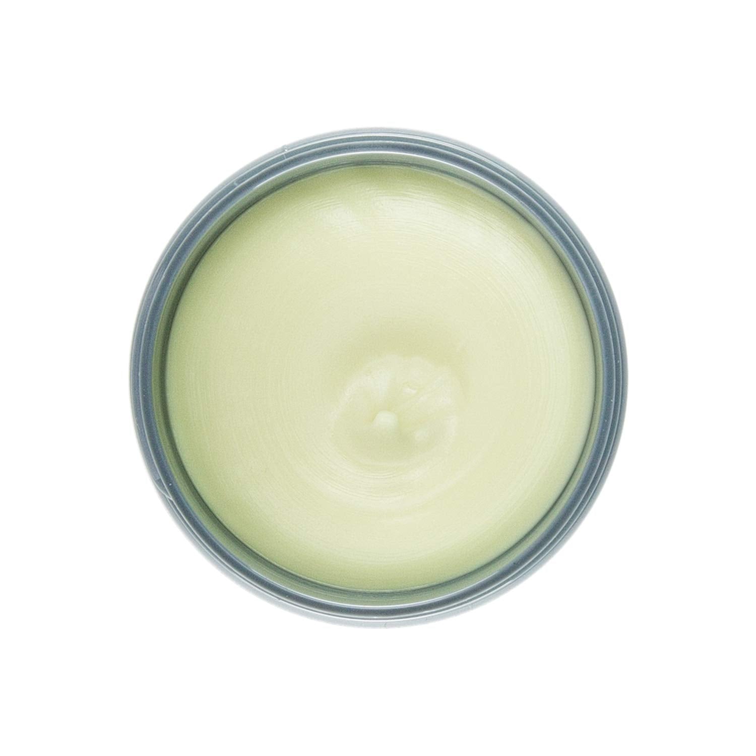 JOHNNY B. Street Cream wet-dry-use demonstrates versatile application options.