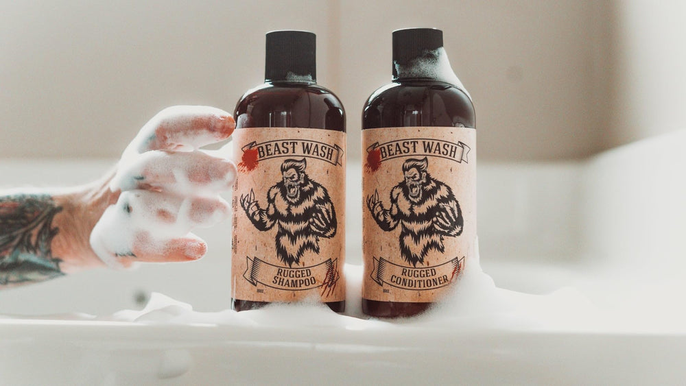 Johnny Slicks Shampoo highlights castor oil for scalp nourishment.
