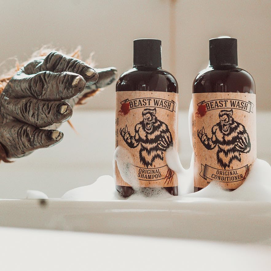 Johnny Slicks Shampoo pour action demonstrates easy application and thorough cleansing