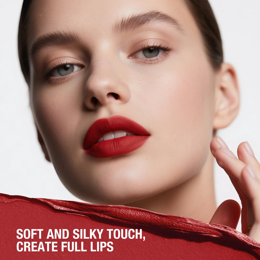 Jolilab lip set precise outline demonstrates long-lasting definition with smooth glide.