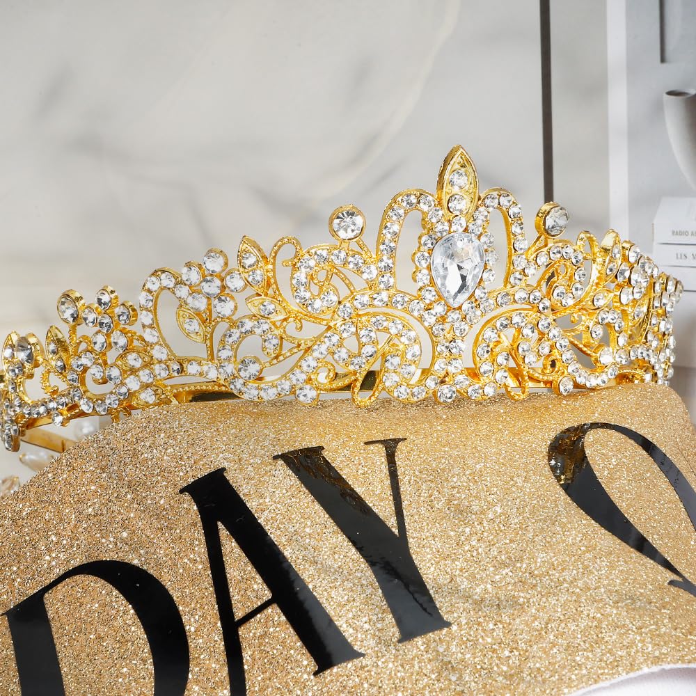 Jukeios rose-gold crown variant for themed parties and special occasions.