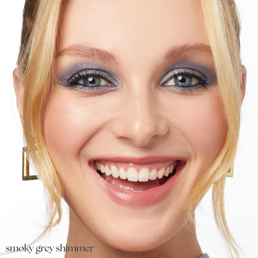 Julep Eyeshadow 101 creme-to-powder finish close swatch shows waterproof, crease-proof wear.
