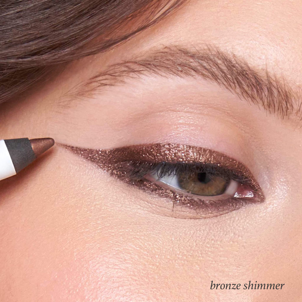 Julep Bronze Shimmer liner smudge-ready for smoky finish before set