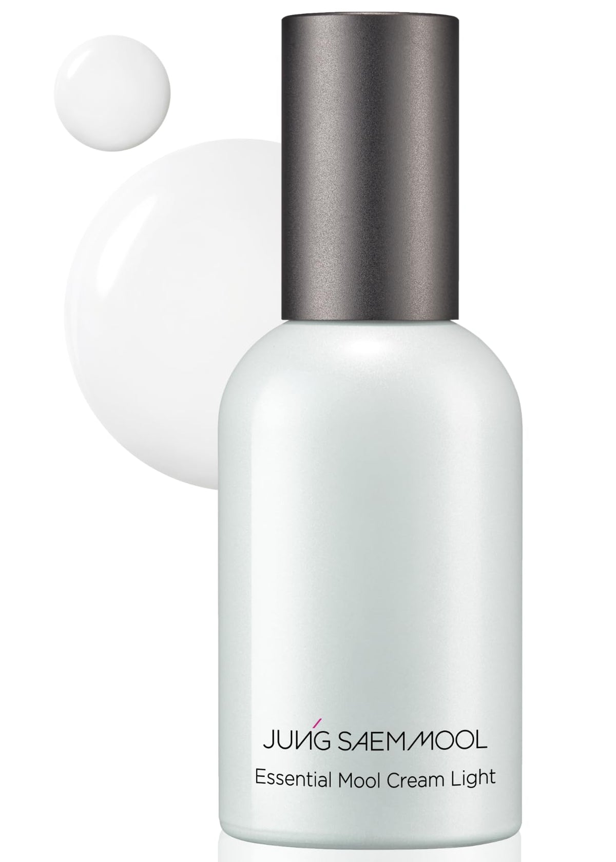 Jung Saem Mool Essential Mool Cream Light jar closeup for radiant hydration.