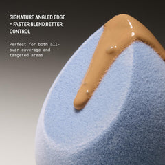 JUNO & Co. Microfiber Sponge dual-layer technology shown mid-blend for efficient product pickup.