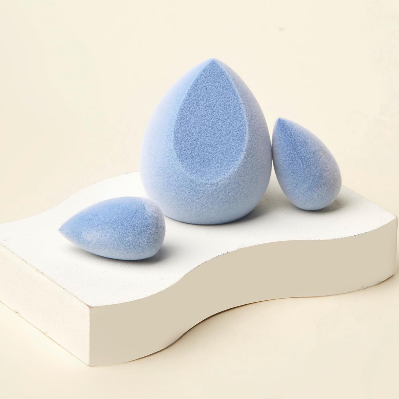 JUNO & Co. Microfiber Sponge replacement every 1-3 months supports hygiene and performance.