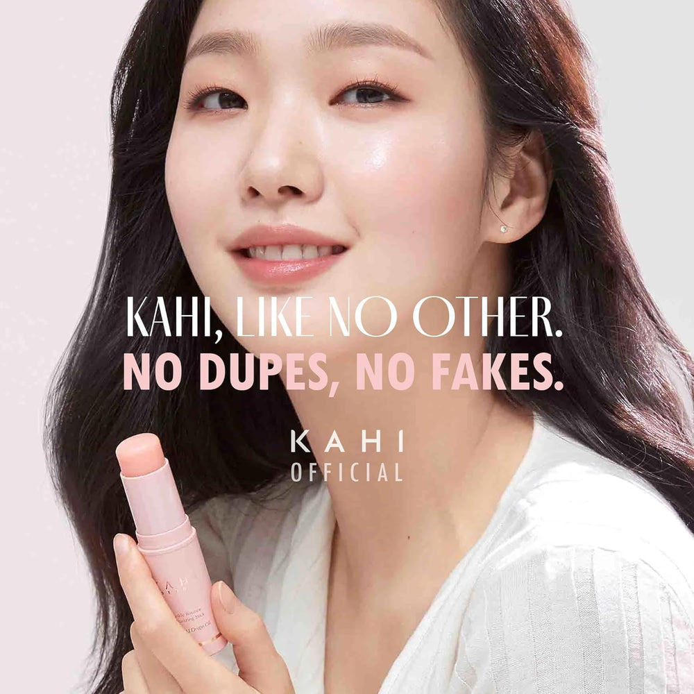 KAHI Wrinkle Bounce texture closeup reveals smooth balm consistency and moisture.