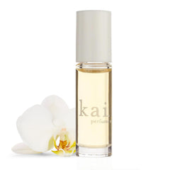 Kai perfume oil gardenia bloom roll-on delivers a light, lasting fragrance.