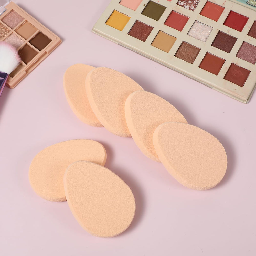 KALIONE sponge reach-face contours—helps sculpt cheeks and jawline with precision