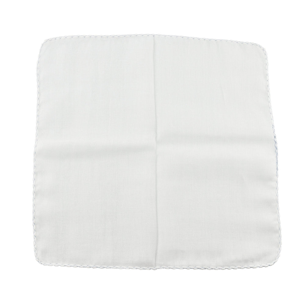 Karlling facial exfoliation cloths show mild scrubbing for smoother skin