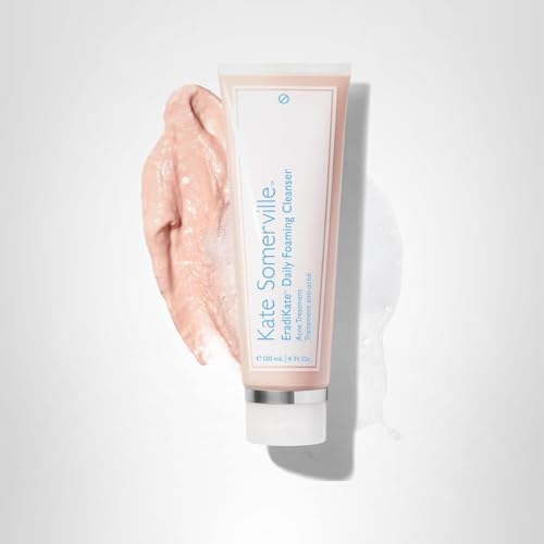 Gentle 30-second massage activates lather and helps lift away impurities
