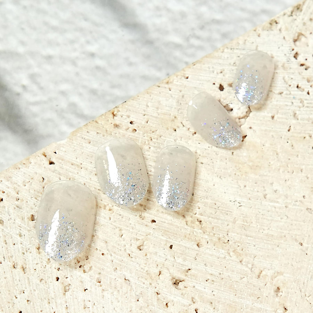 Kawyehu almond nails for daily wear and events.