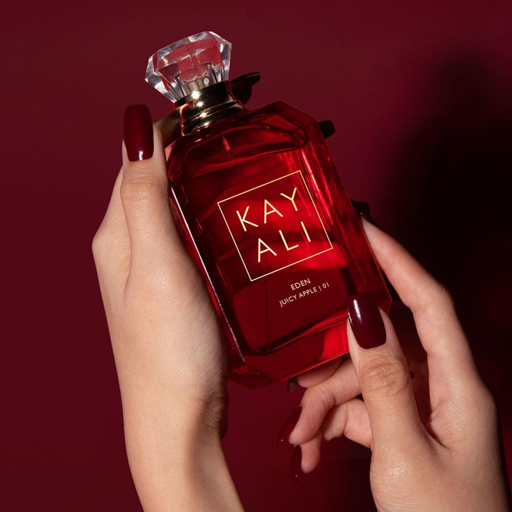 Kayali Eden Juicy Apple scent notes graphic reveals layered fruity-floral profile.
