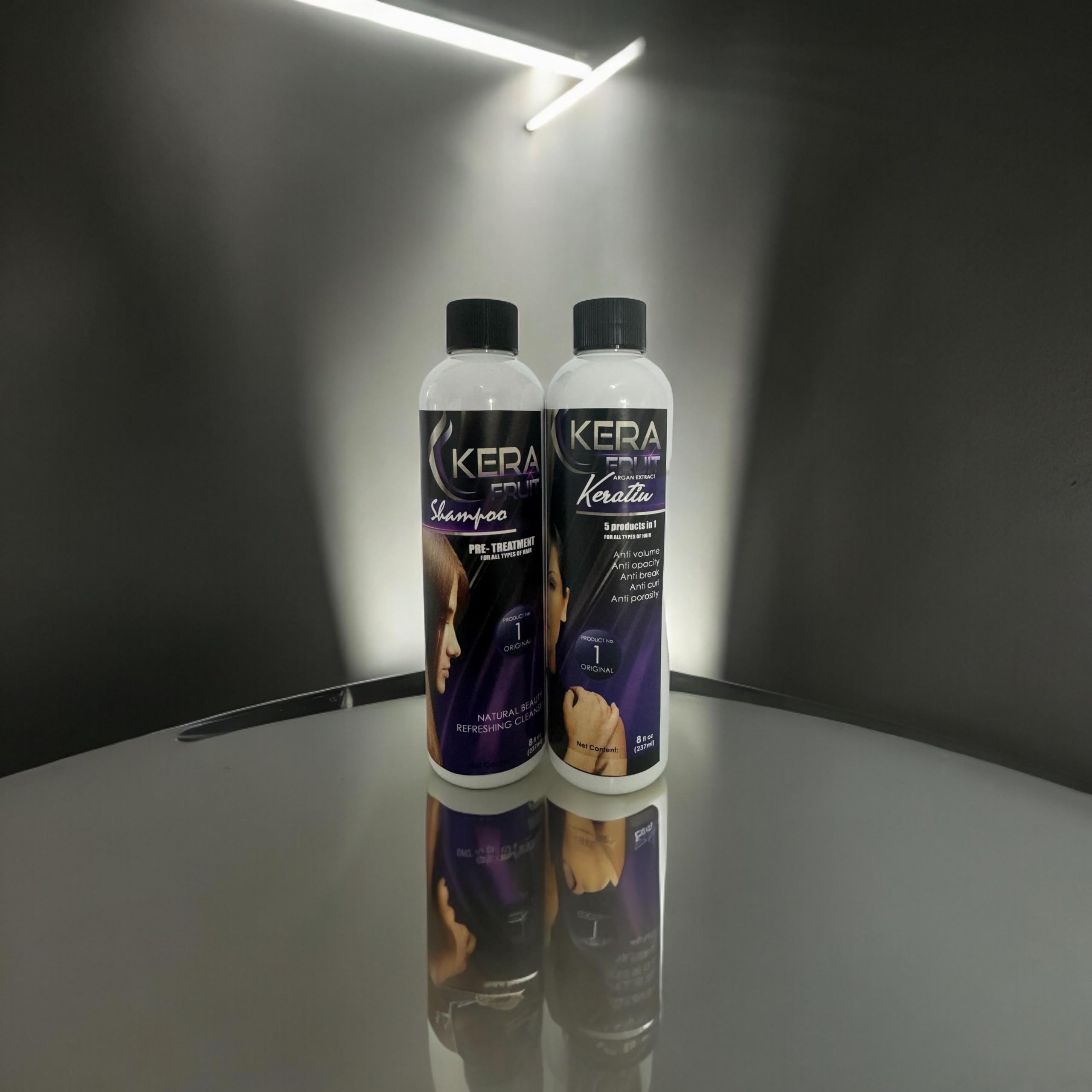 Kera Fruit Cirugia Capilar demonstrates salon-like smoothing at home