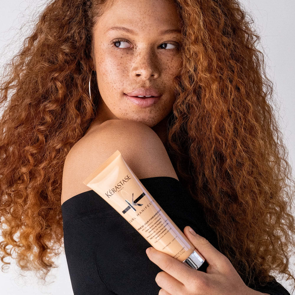 Close-up of Creme de Jour texture showing ultra-lightweight formula