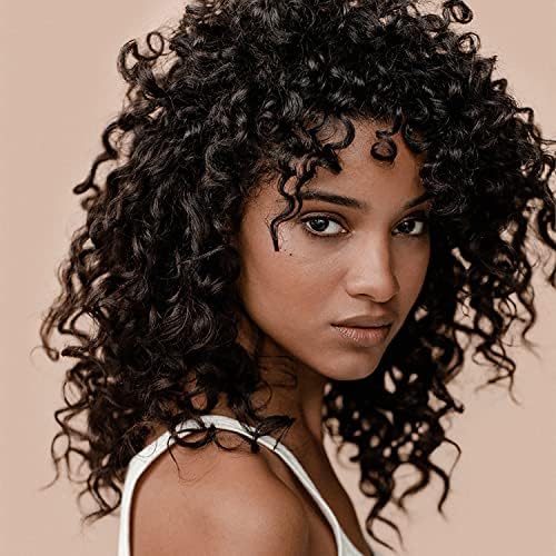 KÉRASTASE Fluidissime on towel-dried hair highlights smoothing of fibers and reduced frizz