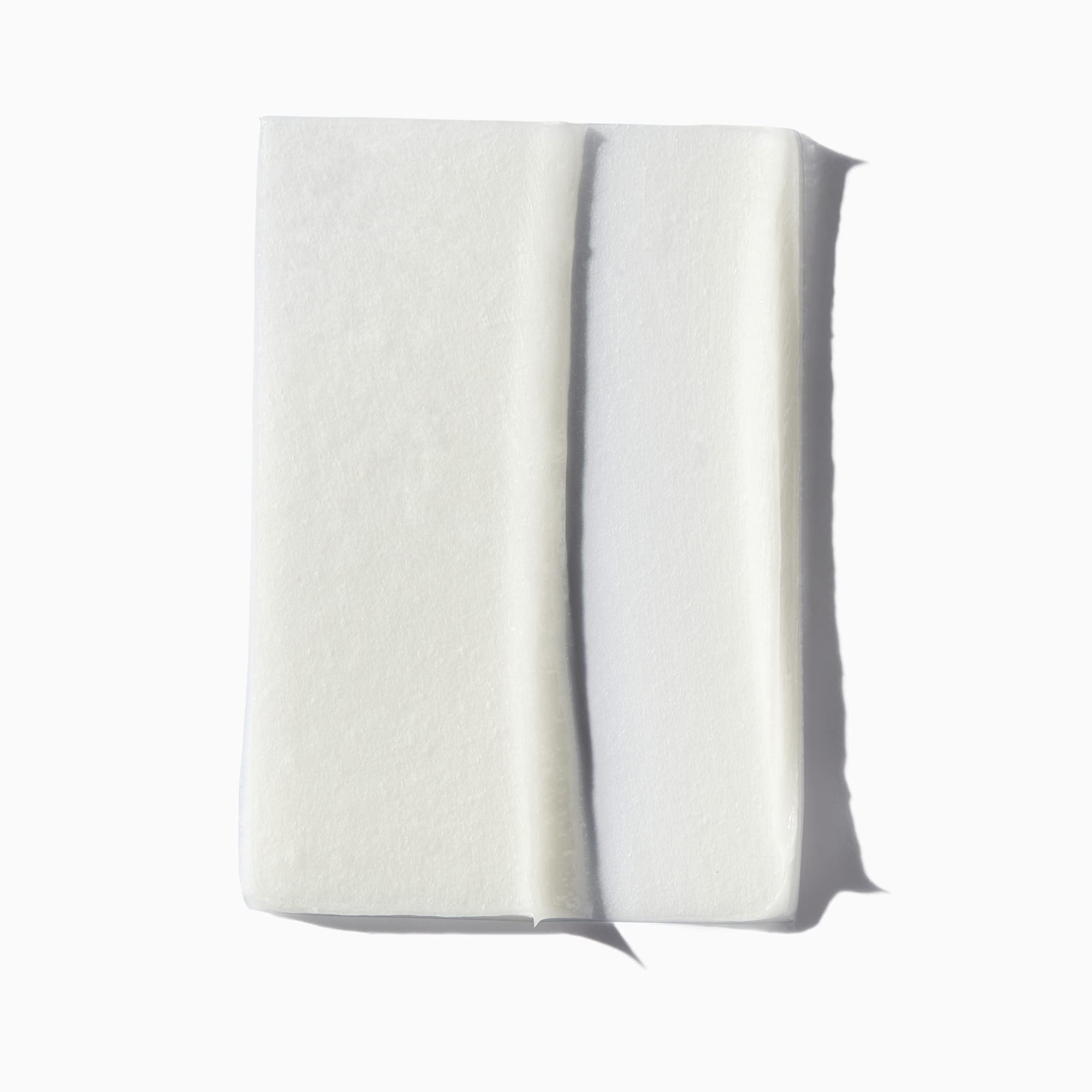 KÉRASTASE Maskeratine styling image demonstrates heat protection during use.