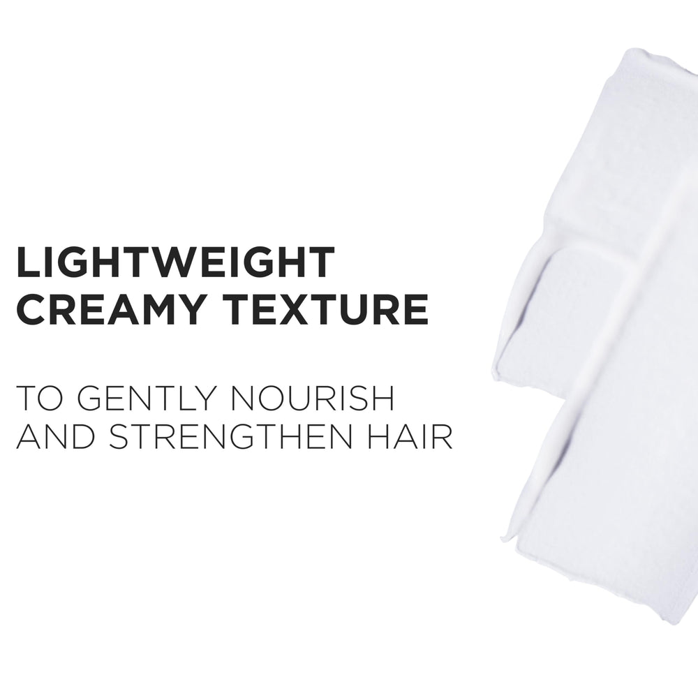 KÉRASTASE Genesis detangling-action image suggests easy comb-through after use