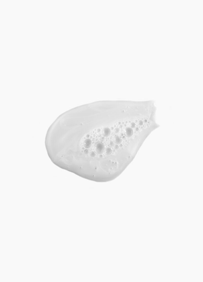Kevin.Murphy Blow.Dry Ever.Lift spray-dispense indicating long-lasting blow-dry style.