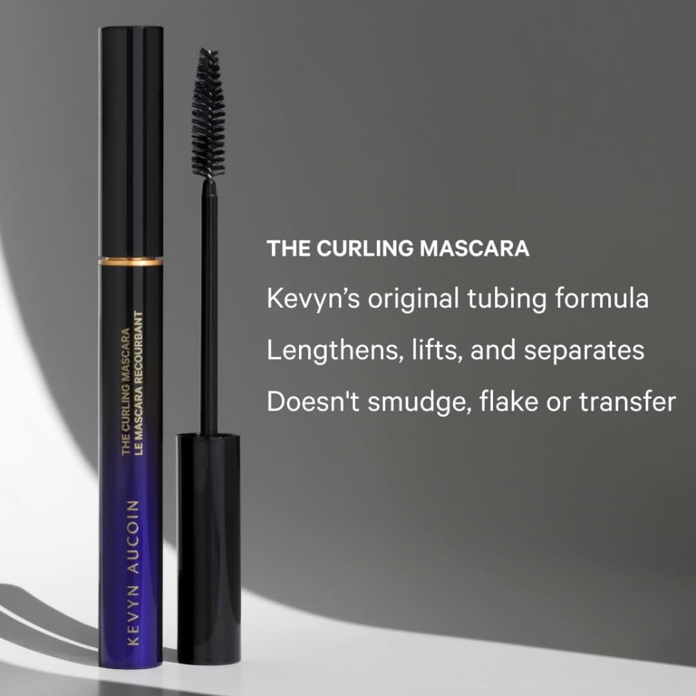 Kevyn Aucoin The Curling Mascara wand-application demonstrates precise lash separation