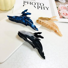 KIGOTWIN big jaw clip blue delivers reliable non-slip grip for thick hair.