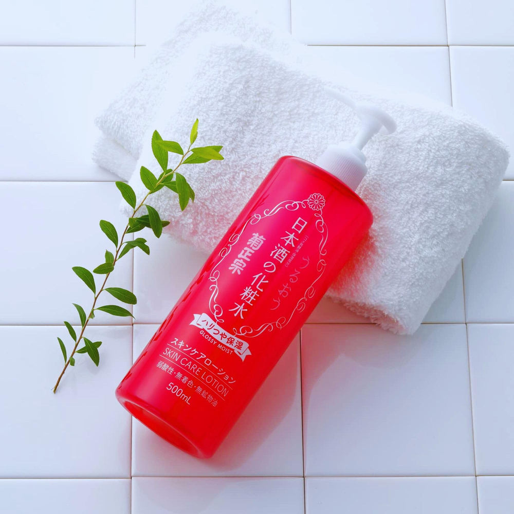 Kikumasamune face-toner application promotes refreshing daily skincare