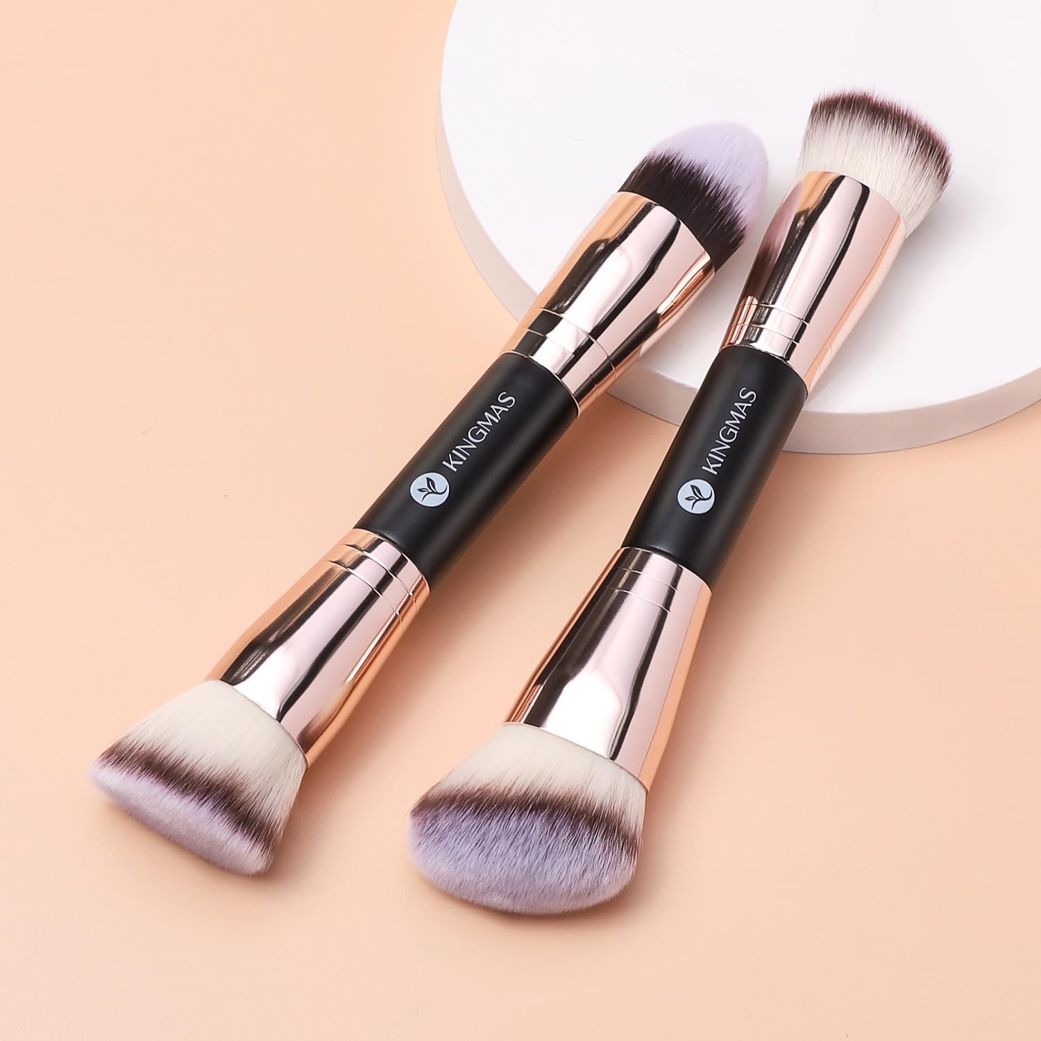 KINGMAS foundation brush concealer tip for precise coverage around eyes and nose.