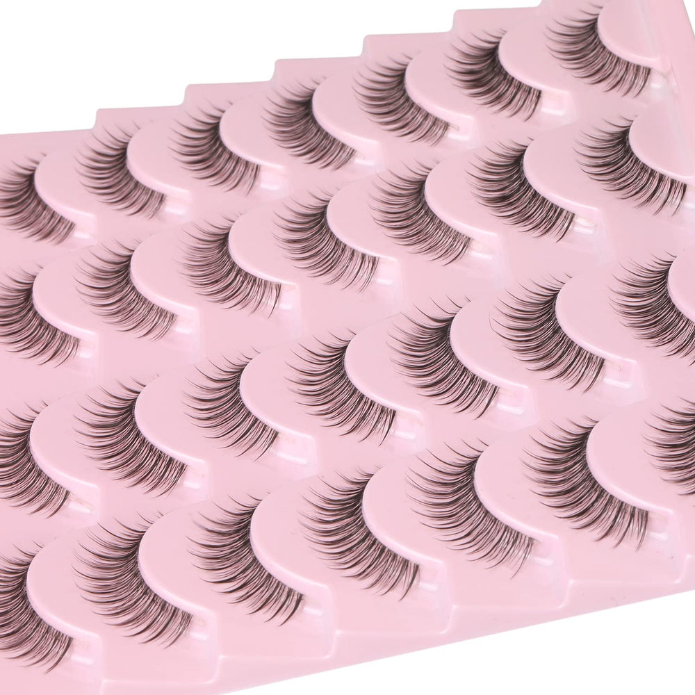 Kiromiro 10mm lashes worn in daylight, offering subtle, natural enhancement.