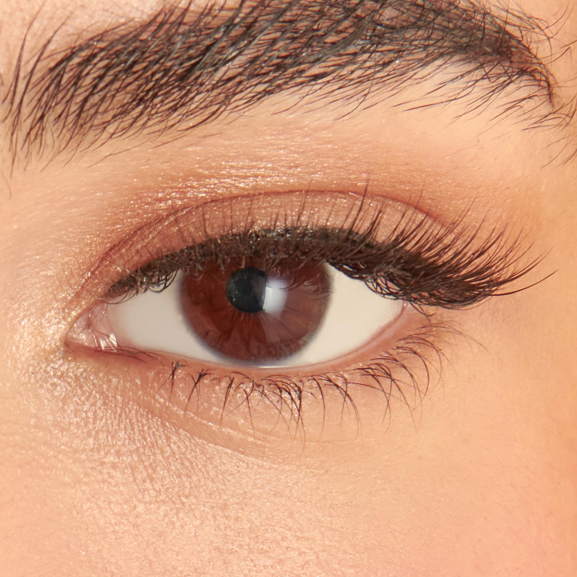 KISS Lash Couture Faux Mink multipack enhancing ultra-feminine flare for everyday wear.