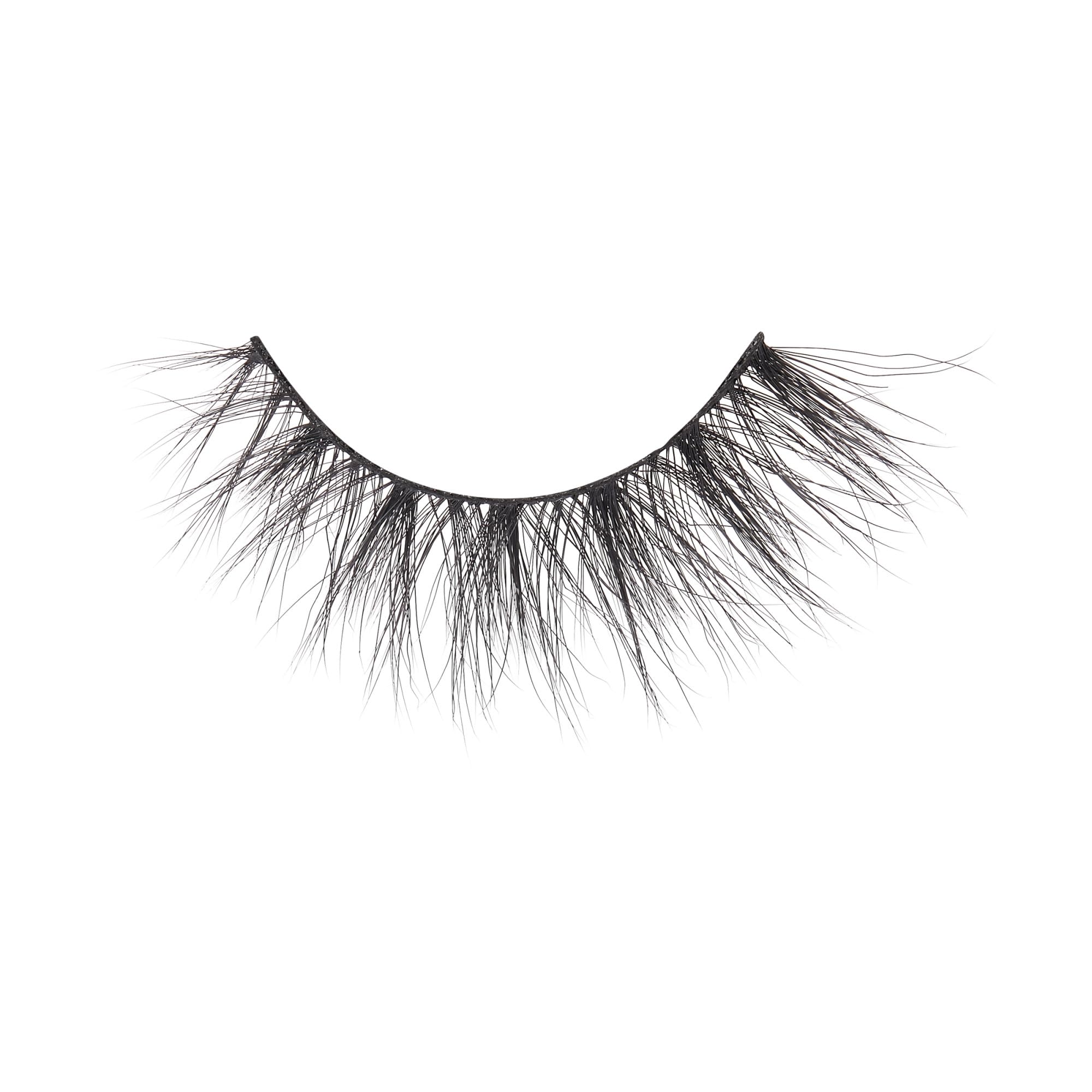 KISS Masterpiece easy-application line illustrates quick glam for busy mornings