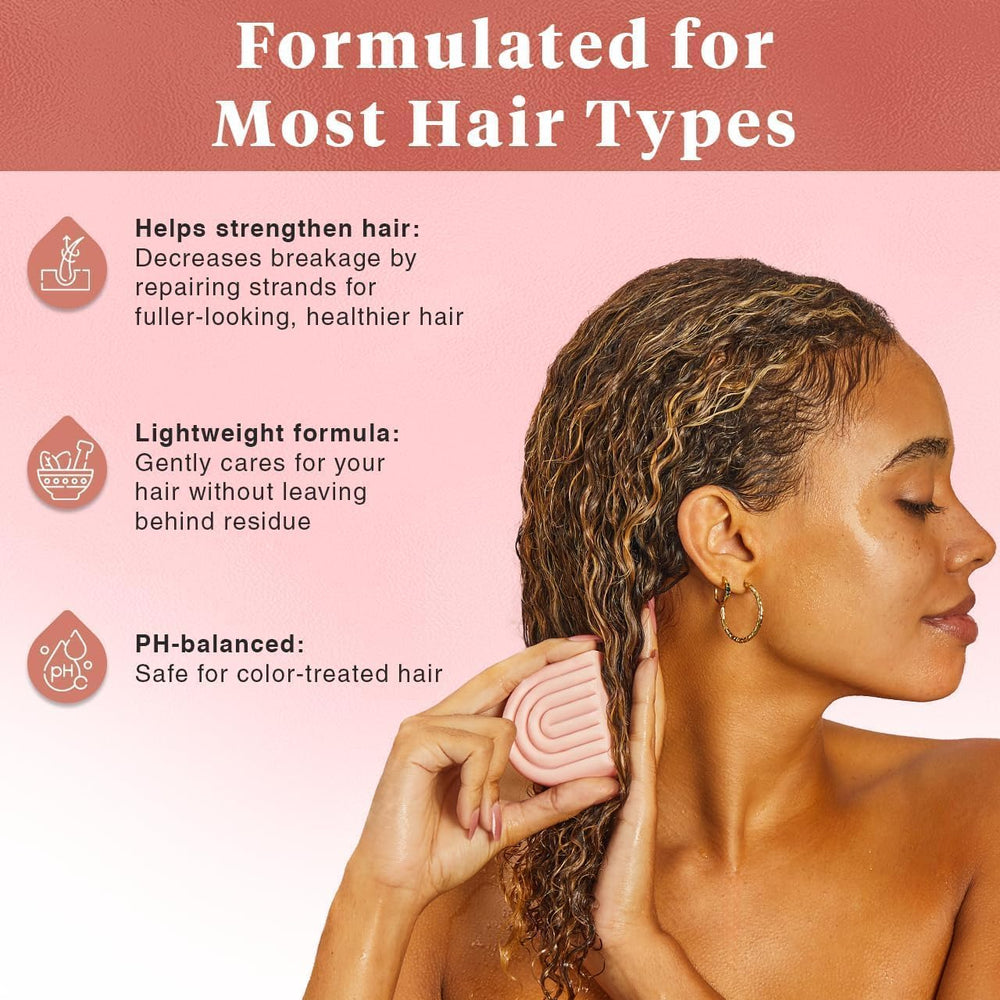 Kitsch Castor Oil Conditioner Bar in use on hair provides detangling and smoothness