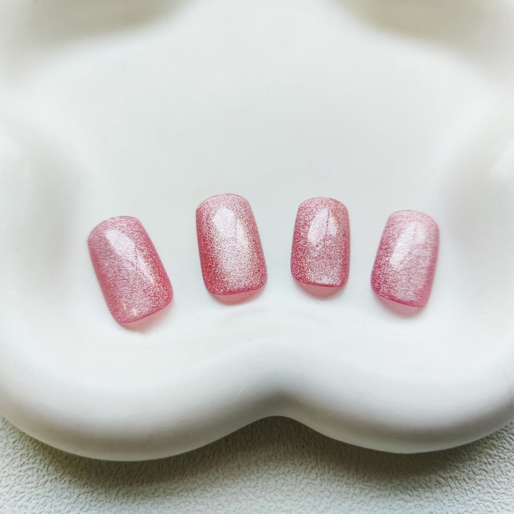 KKUUOO Pink Press On Nails square medium in hand with gradient