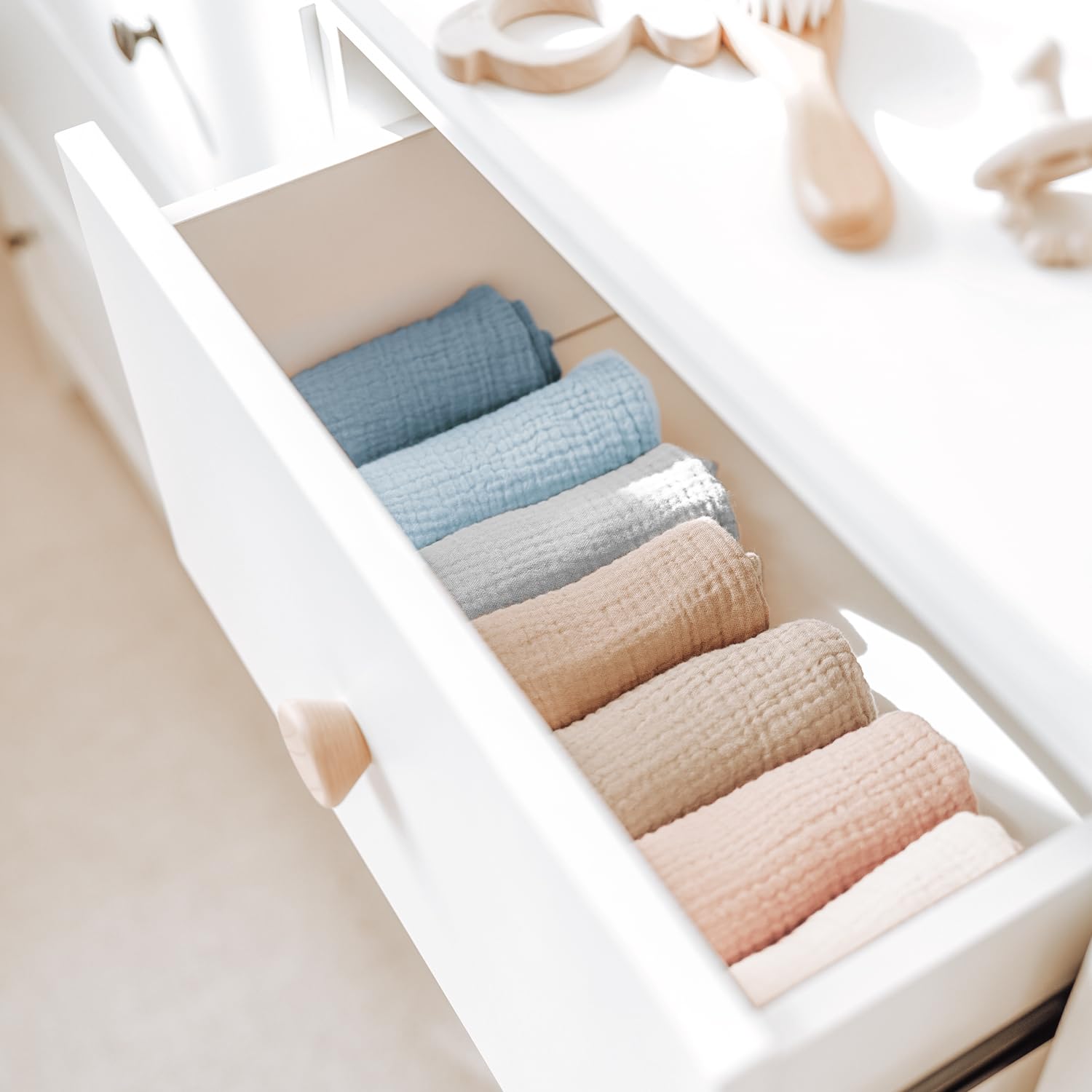 Konssy lightweight muslin cloths suitable for traveling kits and on-the-go use