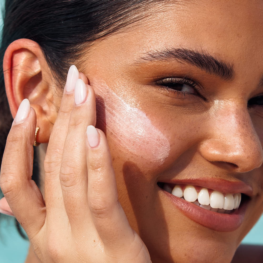 Kopari Antioxidant Face Shield hyaluronic-acid label emphasizes hydration and plump-looking skin.