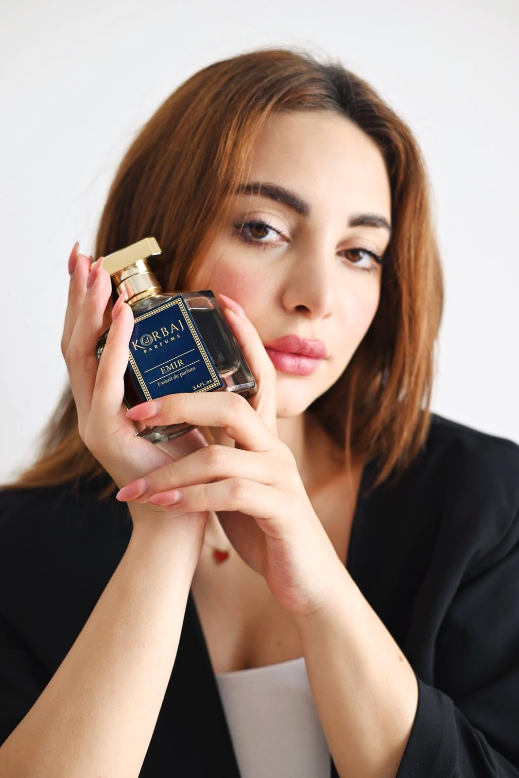 Emir middle-notes fruit create a playful heart for any occasion